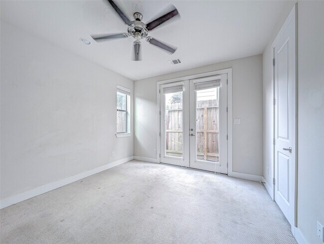 Foto del edificio - 2503 Garrow St