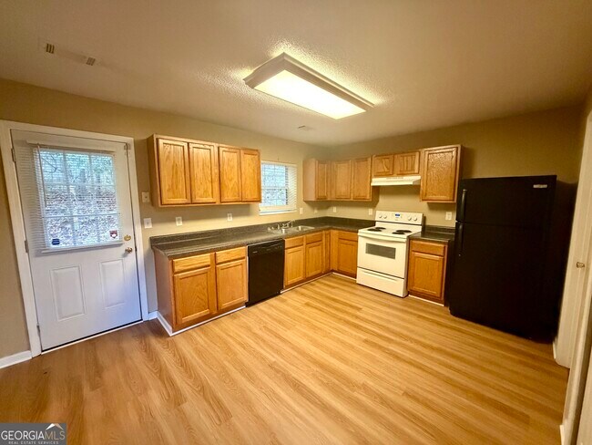 Foto del edificio - 808 Hillandale Ln