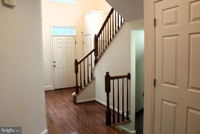 Building Photo - 7967 Almeda Ct