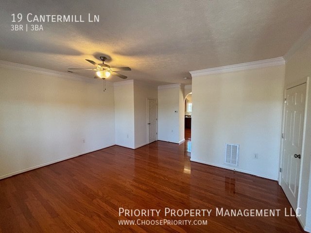 Building Photo - Available Now in Mt. Crawford!