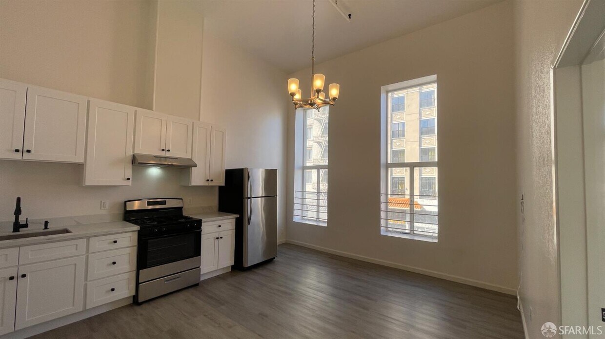 Foto principal - 375 12th St