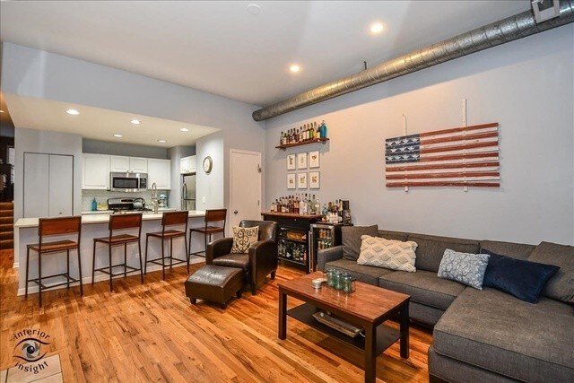 Foto del edificio - 2943 N Lincoln Ave