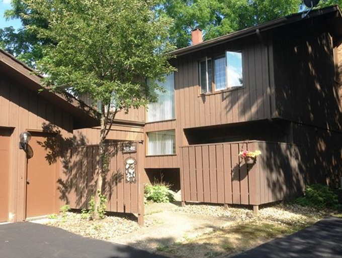 Primary Photo - 41582 Bramble Ln