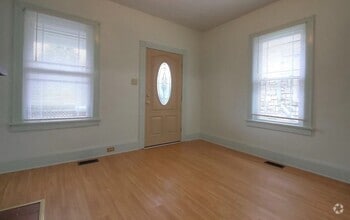 Building Photo - 848 Bryan Ave