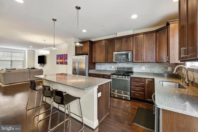 Foto del edificio - 203 Meridian Ln