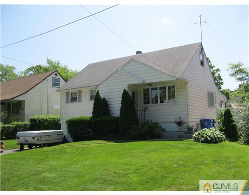 Primary Photo - 19 Maryknoll Rd