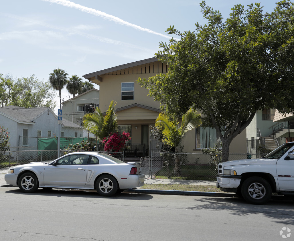 Building Photo - 2509-2511 Pasadena Ave