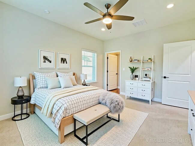 Building Photo - 2587 Ocean Dr NW