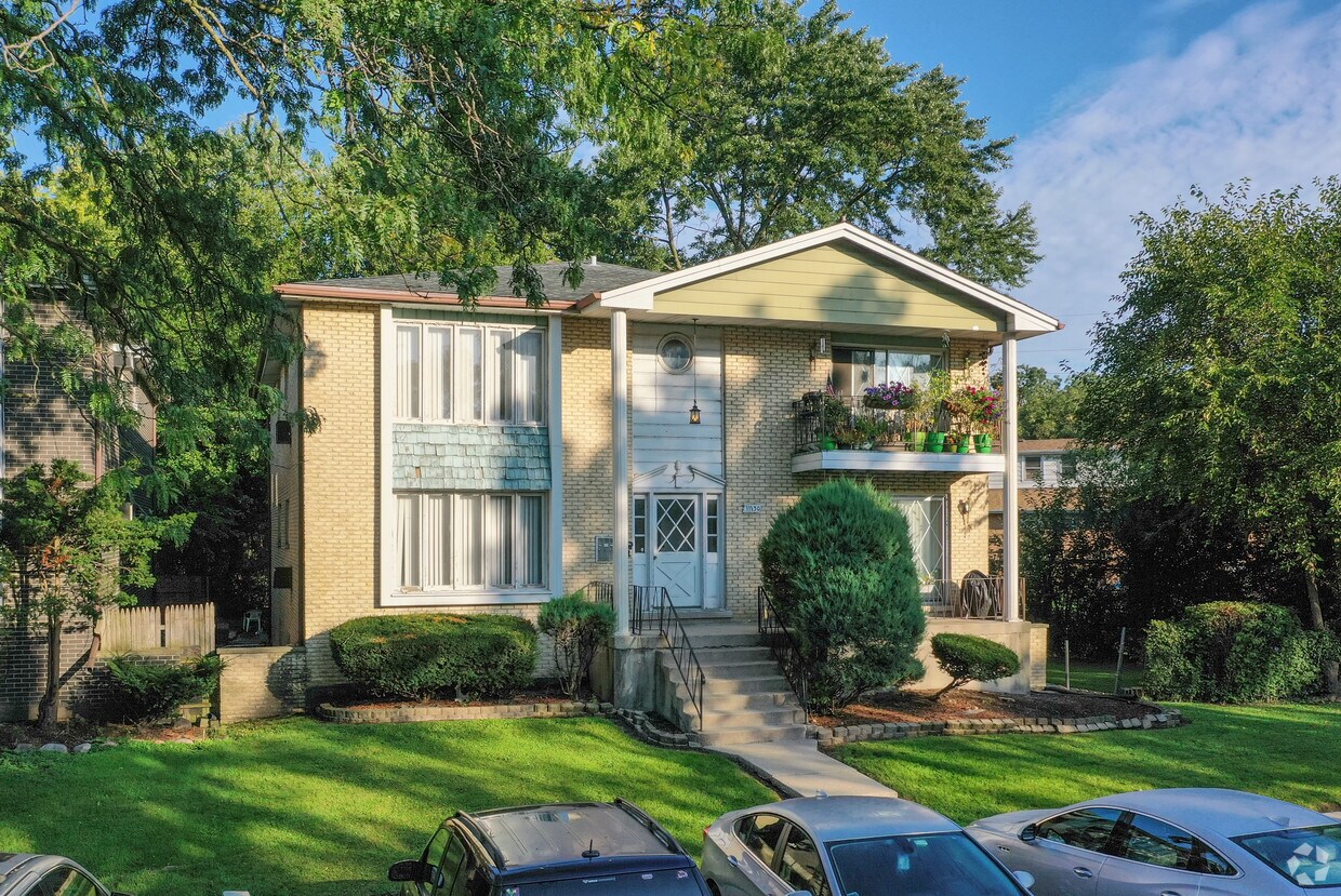 Primary Photo - 11130 S Columbus Dr
