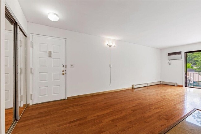555 Central Park Ave Unit 352 - 555 Central Park Ave Unit 352 Scarsdale Ny Building Photo