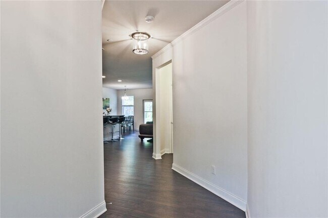 Building Photo - 112 Davina Dr