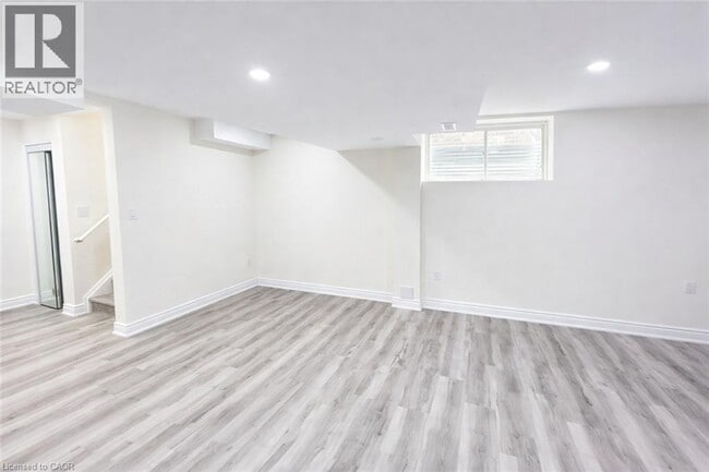 Building Photo - 592 Blair Creek Dr