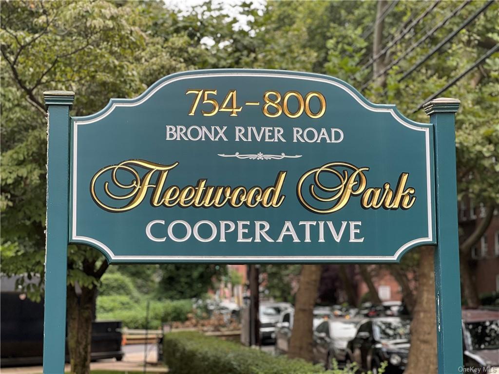 Primary Photo - 780 Bronx River Rd