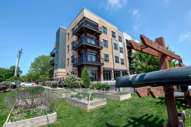 McKenzie Place Apartments