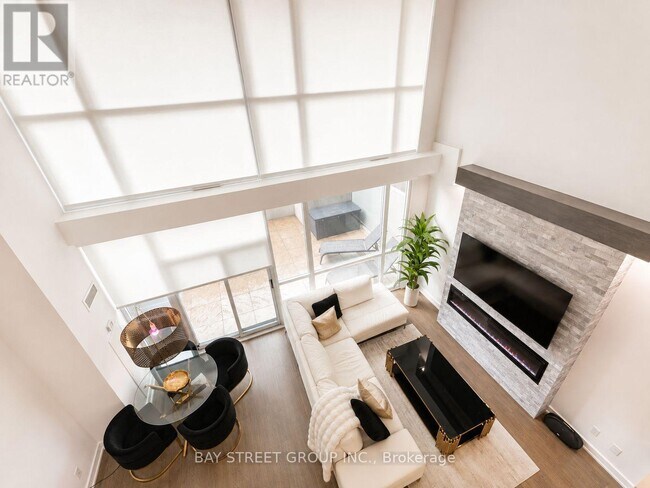Building Photo - 223 Webb Dr