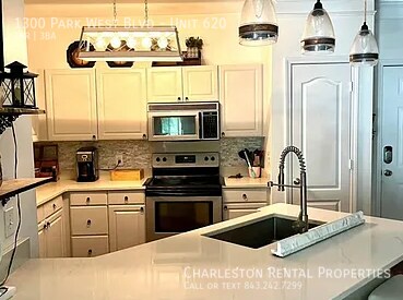 Foto del edificio - 1300 Park W Blvd