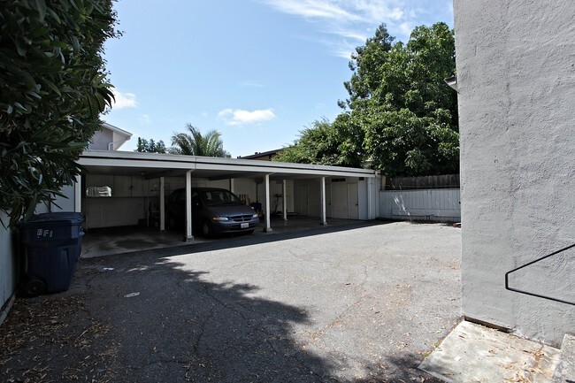 Building Photo - 225 Vera Ave