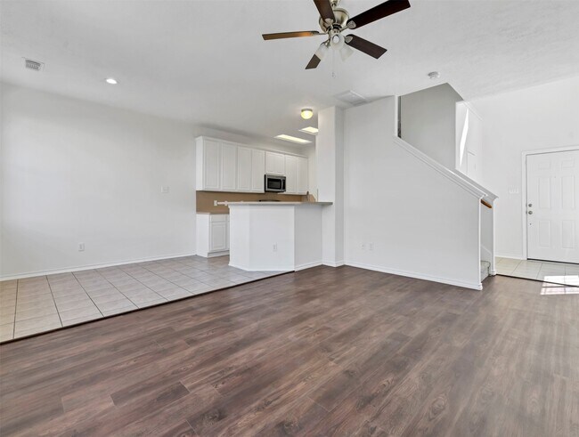 Foto del edificio - 17623 Bering Bridge Ln