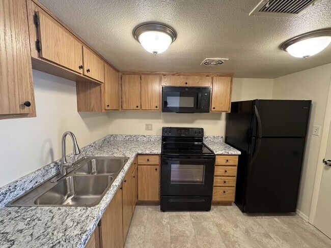 Foto del edificio - 7129 W Hazelwood St