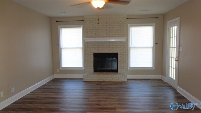 Building Photo - 7503 Craigmont Cir SW