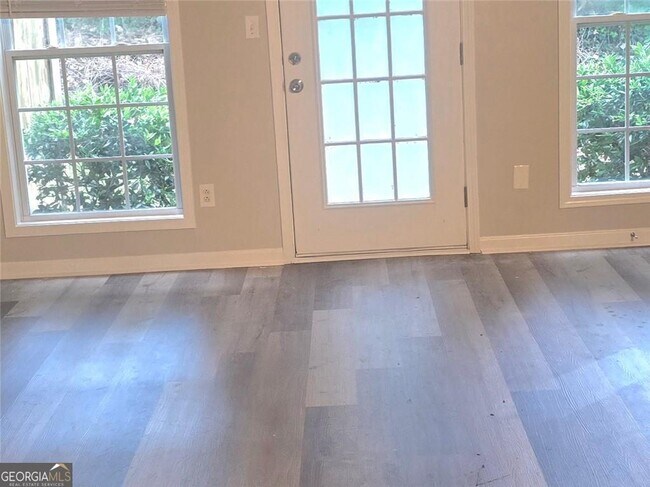 Building Photo - 20 Pine Canyon Dr SW