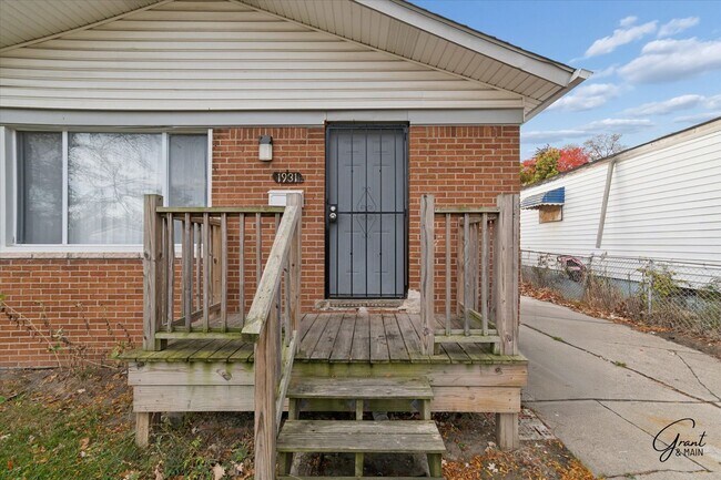 Foto del edificio - $1300 3 bedroom