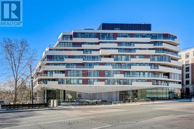 Building Photo - 160-160 Kingsway Crescent
