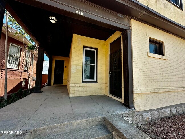 Foto del edificio - 618 Stewart Ct