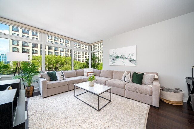 Foto del edificio - 1450 Washington St