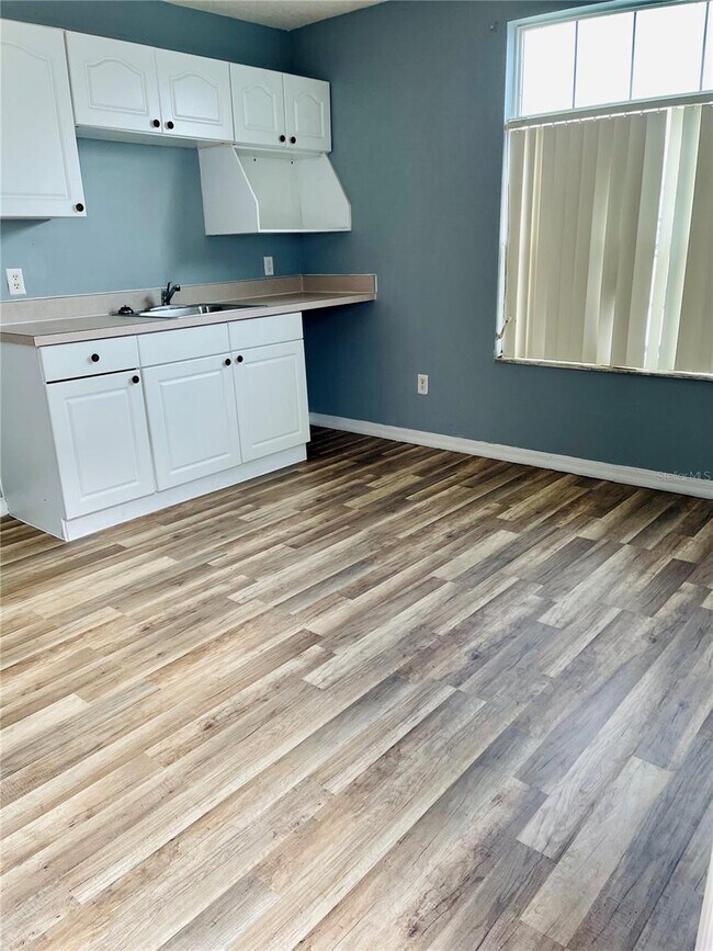 Building Photo - ICW-515 Orchid Dr.