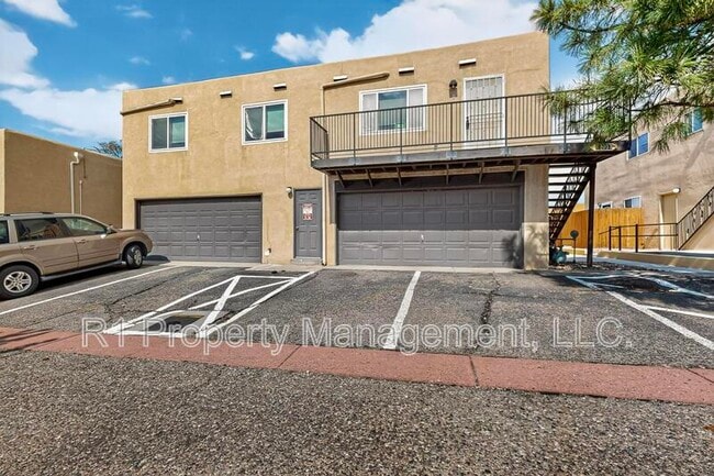 Foto del edificio - 12007 Stilwell Pl NE