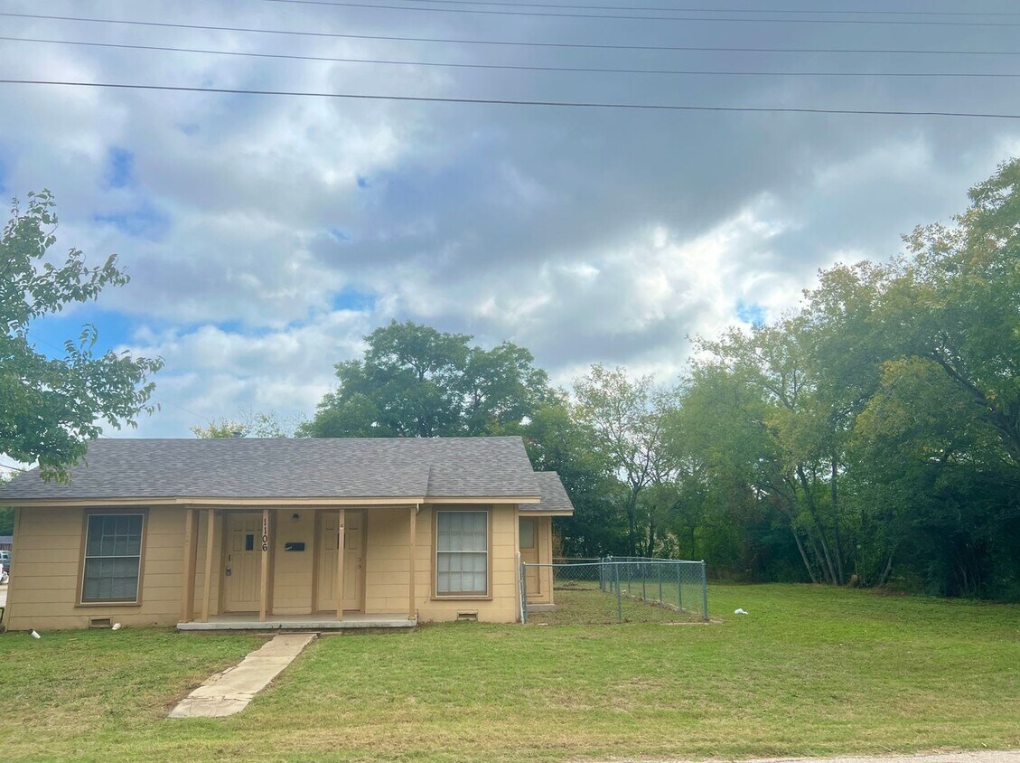 Primary Photo - Quaint 3/1 in Carrolton For Rent!