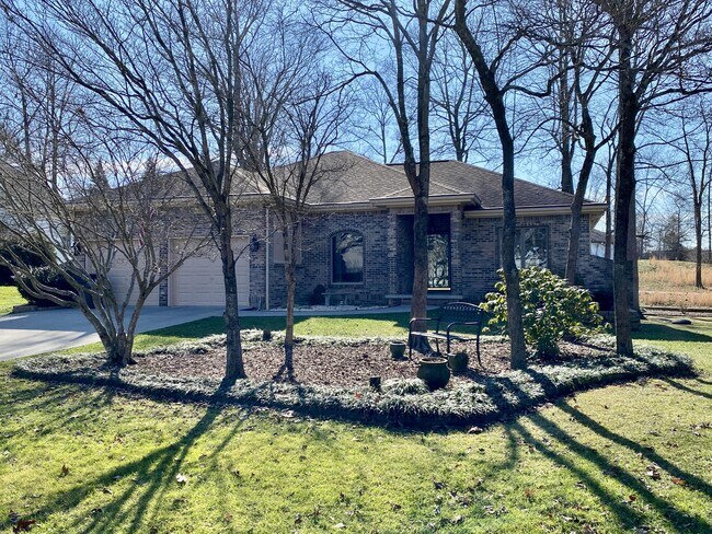 Building Photo - 219 Oligi Cir