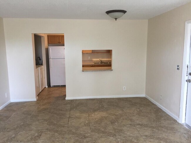 Foto del edificio - 4931 Wedgewood Way