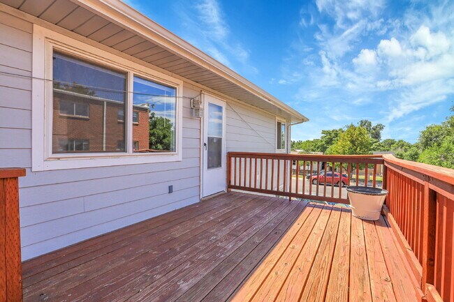 Foto del edificio - $1,445 2 Bed, 1 Bath Updated Unit in Denve...