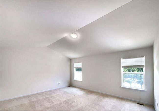 Building Photo - 756 Thunder Hill Dr