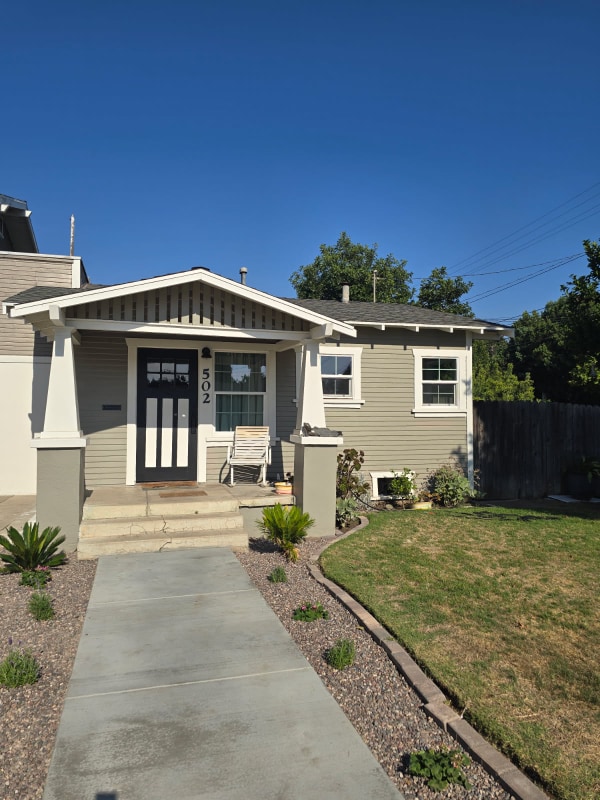 Primary Photo - 502 N Highland Ave