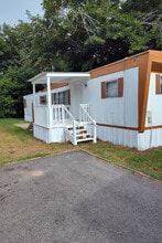 Building Photo - 209 S Ave B