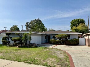 Building Photo - 6115 Alcove Ave