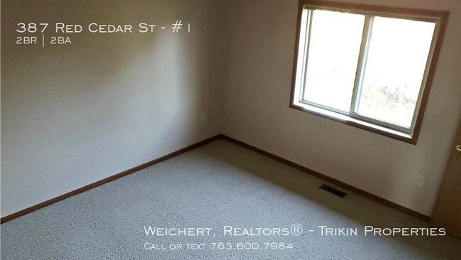 Foto del edificio - 387 Red Cedar St