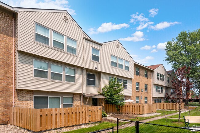 Foto del edificio - Southgate Apartments & Townhomes