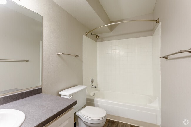 1BR, 1BA - 750 SF - ZZZAvens Point