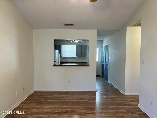 Building Photo - 105 Glenside Ct