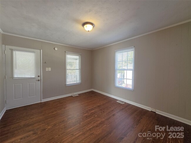 Foto del edificio - 815 Margate Ave