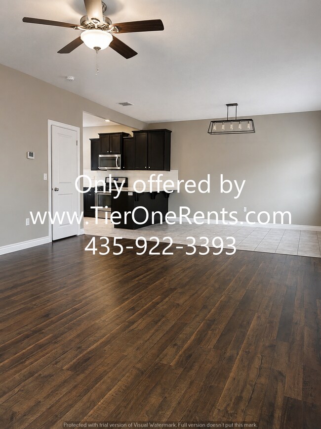 Foto del edificio - This property offers a NO DEPOSIT option available for qualified renters!