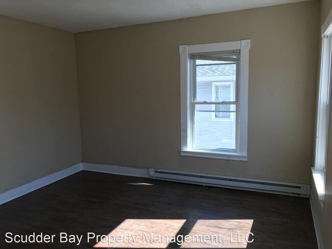 Building Photo - 31 Aetna St