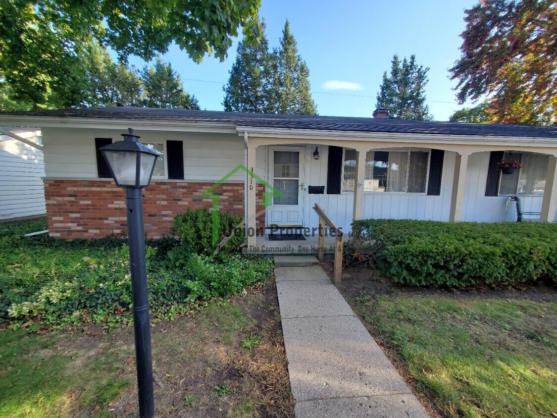 Primary Photo - 3510 Walnut St
