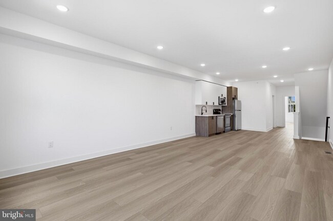 Foto del edificio - 3931 Fairmount Ave