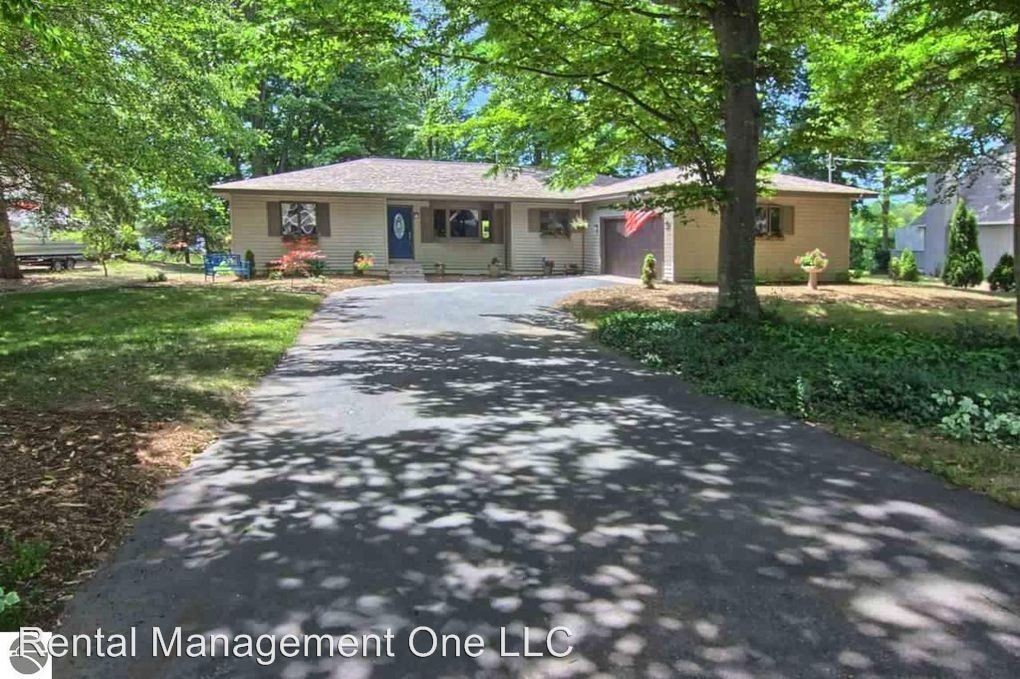 Primary Photo - 3713 Peninsular Shores Dr