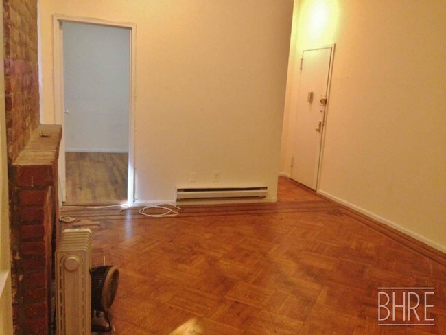 Foto del edificio - 211 Clinton St